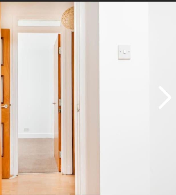 Bright, Nice Interior, Close To The City, 2 Bedroom Apartment Londen Buitenkant foto