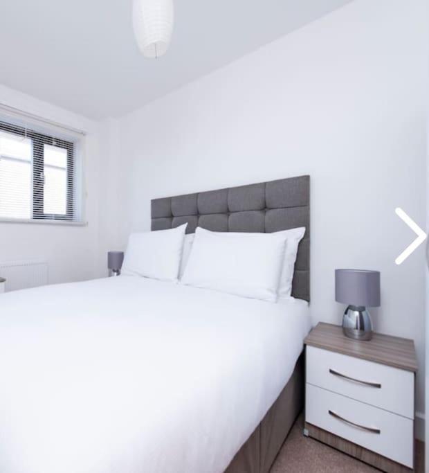 Bright, Nice Interior, Close To The City, 2 Bedroom Apartment Londen Buitenkant foto