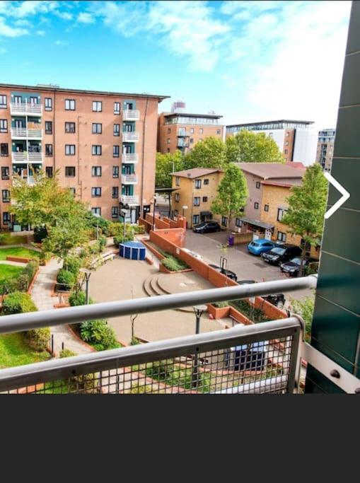 Bright, Nice Interior, Close To The City, 2 Bedroom Apartment Londen Buitenkant foto